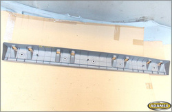 MAZDA PREMACY I 1.8 2000r - LISTWA PODŁOGOWA