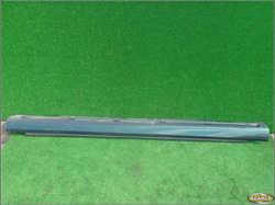 VECTRA C 1.9CDTI 05r HB LIFT LISTWA PROGOWA PRAWA