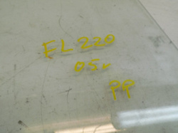 VOLVO FL 220 05r SZYBA DRZWI PRAWA PRAWYCH