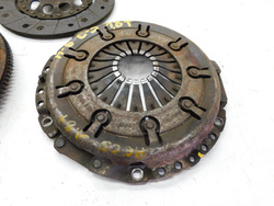 AUDI A6 C5 1.8T QUATTRO 98r SPRZĘGŁO KOMPLETNE DWUMASA 