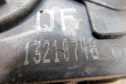 OPEL ZAFIRA B 1.9CDTI 08r ZAMEK LEWY PRZÓD 13210746