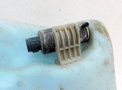 AUDI 80 B4 2.0 93r ZBIORNIK ZBIORNICZEK SPRYSKIWACZY 8A0955453A 