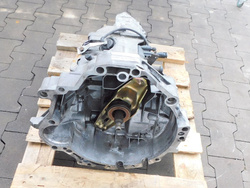 AUDI A4 B5 1.9 TDI SKRZYNIA BIEGÓW DVF