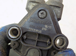 VOLVO FH12 CHIŃCZYK ZAWÓR POZIOMUJĄCY 4640070190