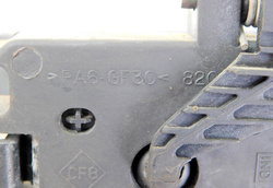 RENAULT LAGUNA II LIFT HB 05 1.9 DCI KLAMKA ZEWNĘTRZNA DRZWI PRAWY PRZÓD