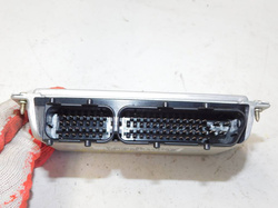 VW PASSAT B5 1.8 97r KOMPUTER 8D0907558F