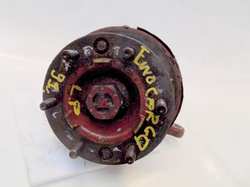 EuroCargo 75E14 99r ZWROTNICA PIASTA LEWY PRZÓD