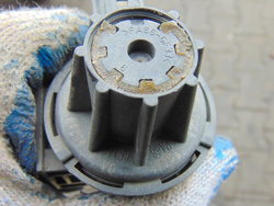 FOCUS Mk1 2.0 USA 06R ELEKTROZAWÓR  7U5A9G641DA