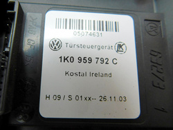 VW GOLF V 1.9TDI 04r PODNOŚNIK MECHANIZM PODNOSZENIA SZYBY PRAWY PRZÓD