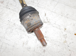 DISCOVERY III L319 2.7D 04r PÓŁOŚ PRZÓD PRAWY