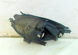 CITROEN XSARA PICASSO 1.8 01r LAMPA REFLEKTOR PRAWY PRZÓD 