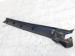 DISCOVERY III L319 04r LISTWA SZYBY CZOŁOWEJ LEWA