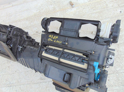 AUDI A3 II 8P 3D 2.0FSI 04r NAGRZEWNICA VALEO EU