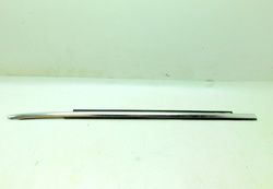 AUDI A5 8T SPORTBACK 12r LISTWA ZGARNIAJĄCA DRZWI  PRAWY PRZÓD 8T8853284D