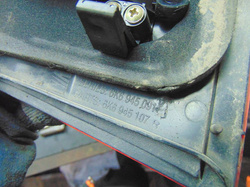 SEAT IBIZA II 1.4 FL 99r LAMPA TYŁ W KLAPĘ LEWA