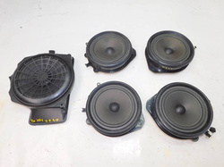 AUDI A4 B6 2003r GLOSNIK GŁOSNIKI KOMPLET