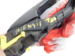 TOYOTA AVENSIS T27 09r KLAMKA DRZWI PRZÓD PRAWY