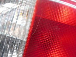 RENAULT MEGANE I 1.4 00r HB LIFT LAMPA PRAWY TYŁ