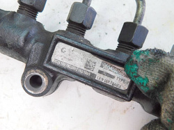 DISCOVERY III L319 2.7D 190KM 04r LISTWA WTRYSKOWA