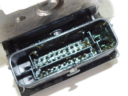 CITROEN C4 I 1.6 HDI 90KM 07r POMPA HAMULCOWA ABS