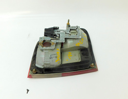 MERCEDES W210 LIFT KOMBI 2.2 CDI 01r LAMPA Z KLAPY PRAWY TYŁ A2109206064