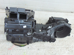 AUDI A3 II 8P 3D 2.0FSI 04r NAGRZEWNICA VALEO EU