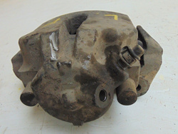 BMW E39 520 2.0 150KM 96r ZACISK LEWY PRZÓD