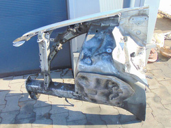 VW TOUAREG I 2.5 TDI 03r ĆWIARTKA PRAWY PRZÓD