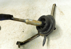 BMW E36 316 1.9B 99r DŹWIGNIA LEWAREK WYBIERAK BIEGÓW 1222843