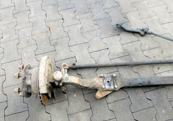 MITSUBISHI CANTER 3.3 TD 95r BELKA ZAWIESZENIE OŚ ZWROTNICE PRZÓD 