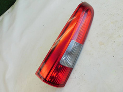 VOLVO V70 2002r LAMPA LEWY TTŁ