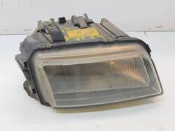 AUDI A4 B5 1.6 94-01r LAMPA PRAWY PRZÓD 