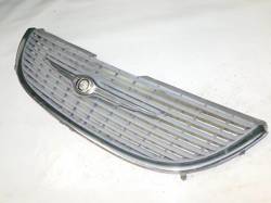 CHRYSLER VOYAGER IV 2001r ATRAPA GRILL