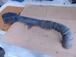 KIA II K2700 2.7 TD 04r 2500 DOLOT POWIETRZA KOMIN