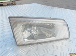 KIA PREGIO 2.7D TB 98r - LAMPA PRAWY PRZÓD