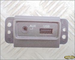 KIA RIO II 2009r - GNIAZDO USB