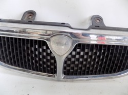 LANCIA Y Ypsilon 1.2 97r ATRAPA GRILL CHROM