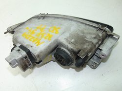 MAZDA 323F BA 3D 1.5 94r - LAMPA PRAWA PRZEDNIA