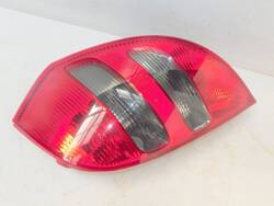 MERCEDES A W169 1.5 LAMPA PRAWA TYLNA 