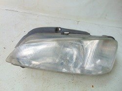 PEUGEOT 106 1.0 01r 3D LAMPA LEWY PRZÓD