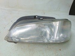 PEUGEOT 106 1.0 01r 3D LAMPA LEWY PRZÓD