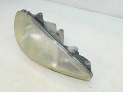 PEUGEOT 206 1.4 2002r LAMPA PRAWA PRZÓD