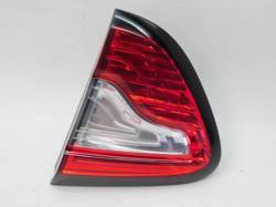 RENAULT CAPTUR I 2015r LAMPA KLAPY PRAWY TYŁ