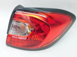 RENAULT CAPTUR I 2015r LAMPA PRAWY TYŁ