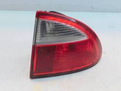 SEAT LEON I 1.9TDI 04r LAMPA PRAWY TYŁ 