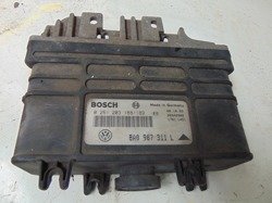 VW PASSAT B4 1.8 94r KOMPUTER 8A0907311L