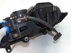 VW TOUAREG I 03r LAMPA KSENON PRAWA 7L6941016BA