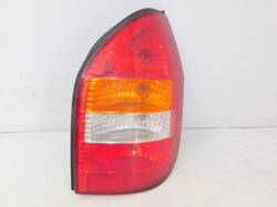 ZAFIRA A 2.0 DTI 2004 LAMPA PRAWY TYŁ