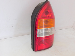 ZAFIRA A 2.0 DTI 2004 LAMPA PRAWY TYŁ